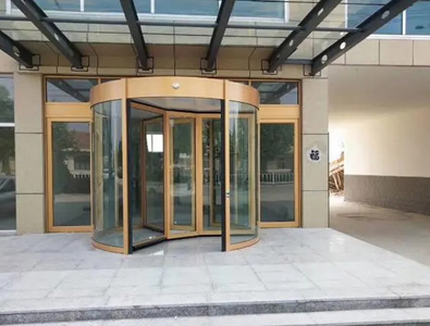 רҵ��ת���������ҵ���Ҫ���Լ����ѡ����ʵĳ���